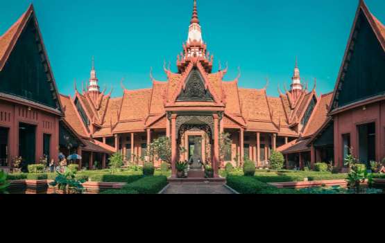 QC304 - DIAS INCRÍVEIS EM ANGKOR